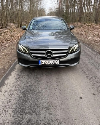 Mercedes-Benz Klasa E cena 82999 przebieg: 363000, rok produkcji 2018 z Rzeszów małe 704